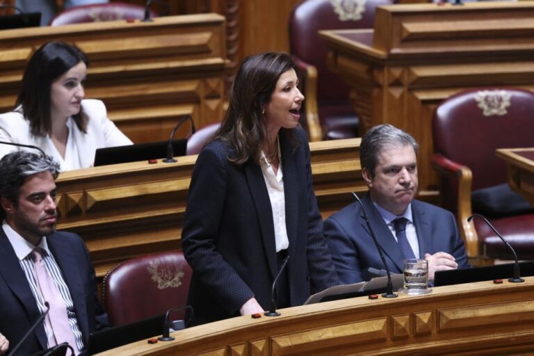 IL acusa Montenegro de 