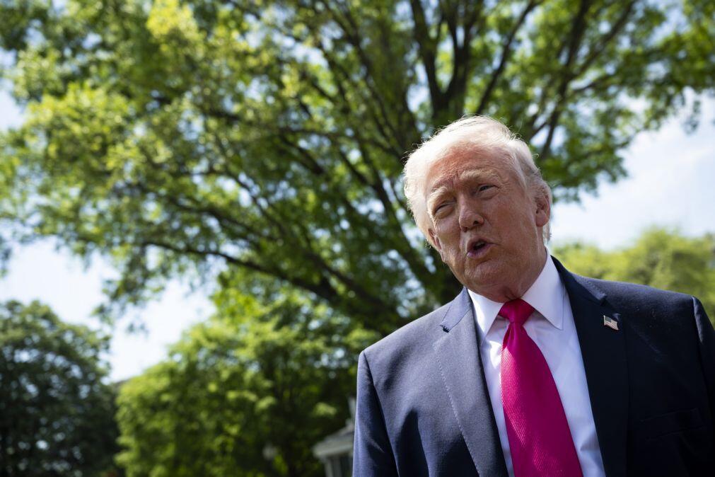 Trump diz que acordo está para breve e que Irão aceitou entregar urânio enriquecido