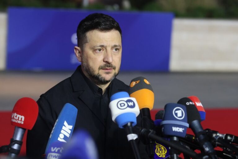 Ucrânia está preparada para abertura de negociações de adesão - Zelensky
