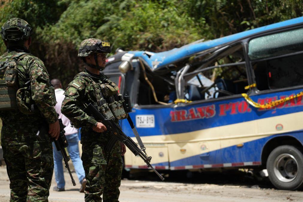 Sobe para 21 número de mortos em ataque bombista na Colômbia