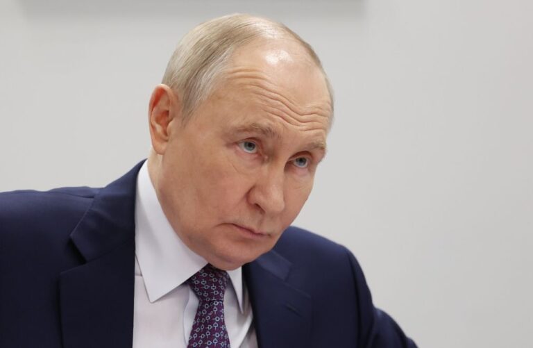 Trégua proposta por Putin para 09 maio aplicada com ou sem Kiev - Kremlin