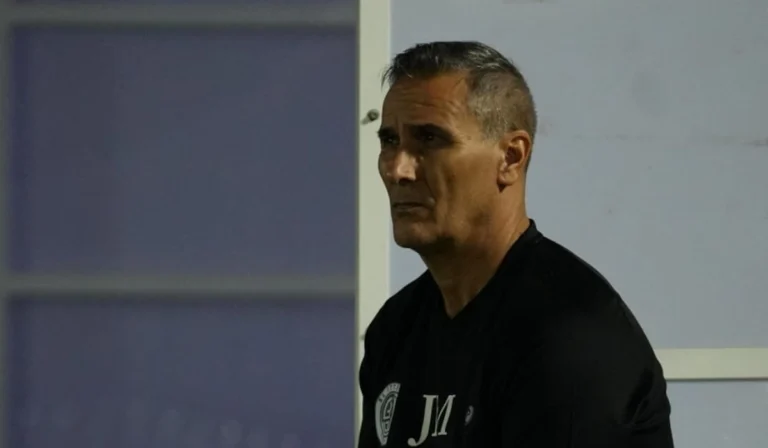 Al Ittihad de João Mota goleia Royal e blinda pódio nos Emirados