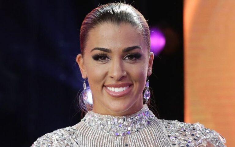 Daniela Santos Exibe novas curvas! Dançarina submete-se a cirurgia estética. Veja o antes e depois