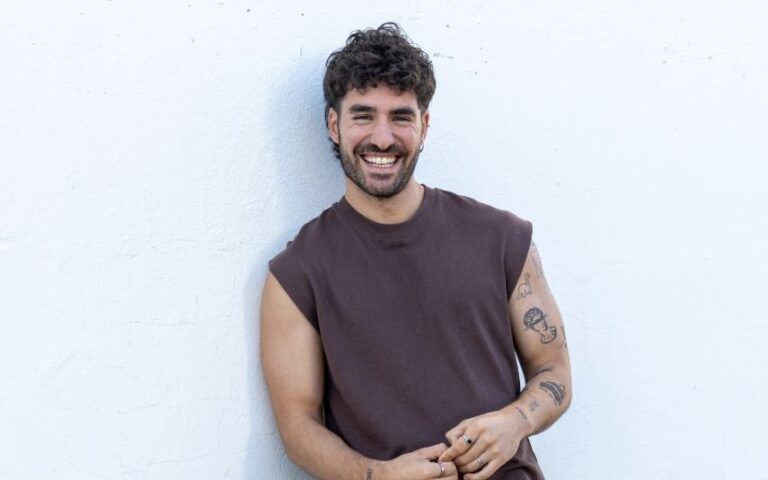 José Condessa Ajuda e joga no clube de futsal de Nisa, a terra dos avós: 