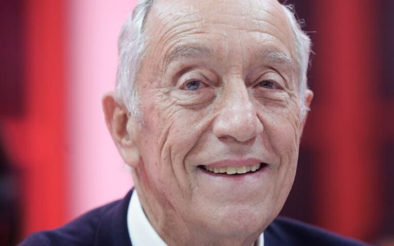 Marcelo Rebelo De Sousa Já tem site e arranca com aulas nas escolas