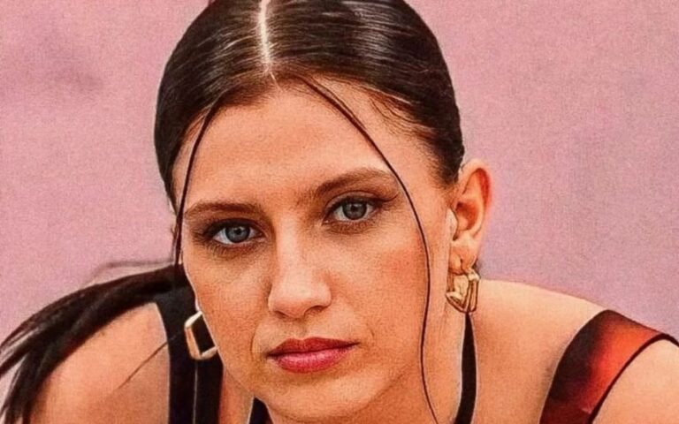 Secret Story Catarina confirma confronto com Sara e rasga concorrente: 