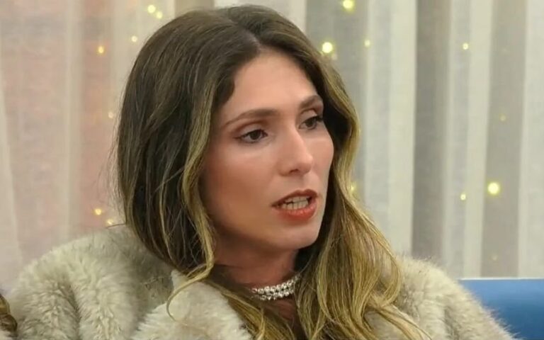 Secret Story Liliana e Flávio em troca de galhardetes: 