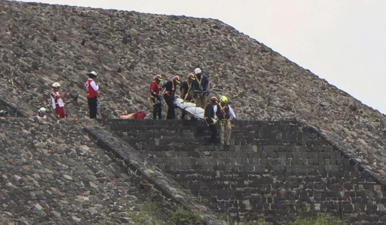 Sangue e pânico em Teotihuacán: Atirador faz dois mortos e 13 feridos