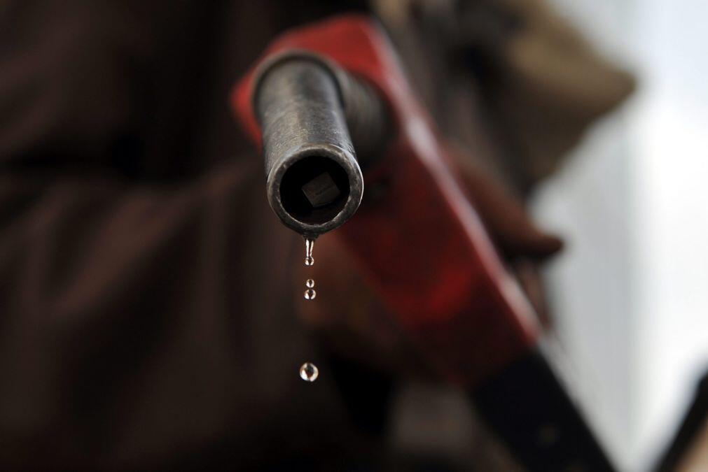 Petrolífera estatal moçambicana fornece combustível a retalhistas para aliviar crise