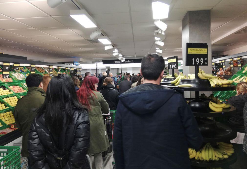 Inflação em Espanha cai para 3,2% em abril