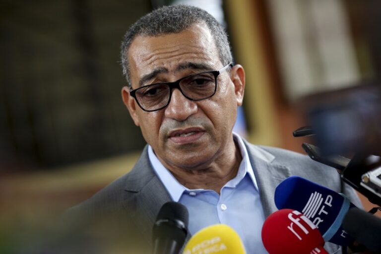 PR são-tomense apresentou candidatura às eleições de julho ao Tribunal Constitucional