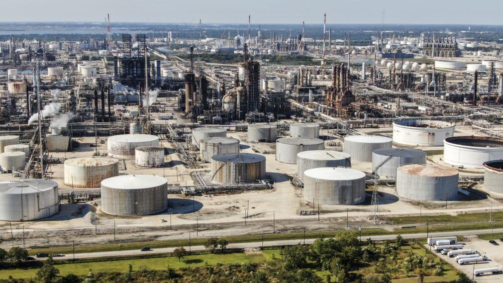 Lucro da ExxonMobil cai 46% para 3.557 ME no 1º trimestre