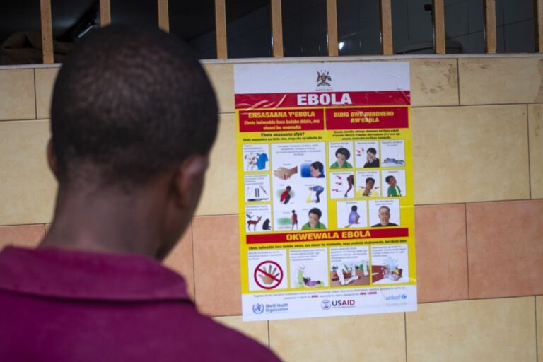 OMS declara emergência de saúde pública mundial devido a surto de ébola