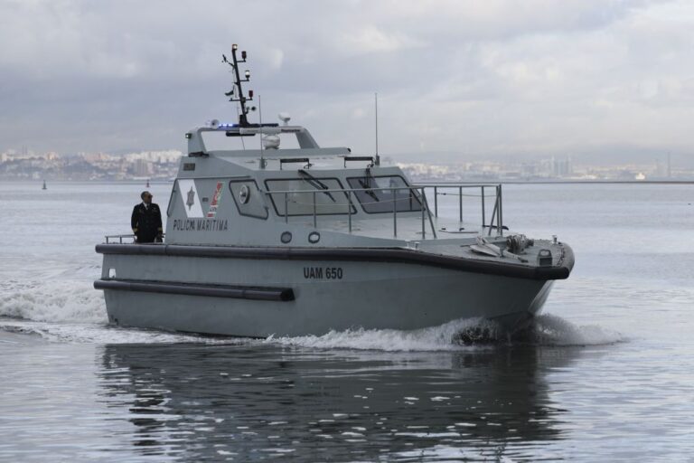 Quatro detidos em lancha com 6,5 toneladas de combustível em ação contra narcotráfico no Tejo