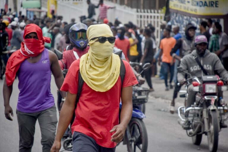 Angola perde quase 170 ME/ano devido à vandalização de bens públicos -- Governo