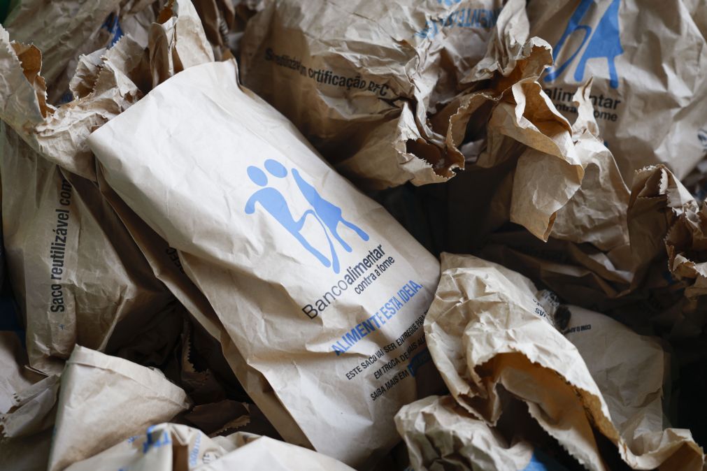 Banco Alimentar inicia nova campanha de recolha nos supermercados