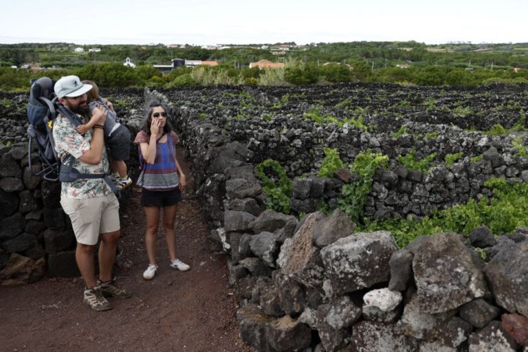 Número de dormidas em alojamentos turísticos nos Açores baixa há sete meses