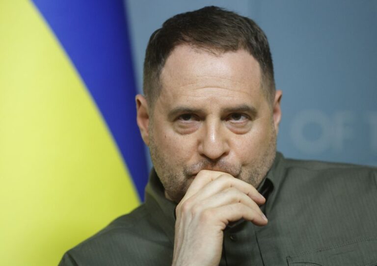 Ex-braço-direito de Zelensky em prisão preventiva por corrupção