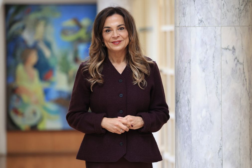 Luísa Salgueiro diz que regionalização não pode ficar de fora da revisão da Constituição