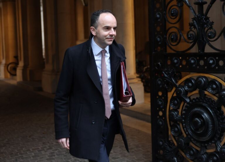 PM do Reino Unido nomeia novo ministro da Saúde após demissão de Streeting