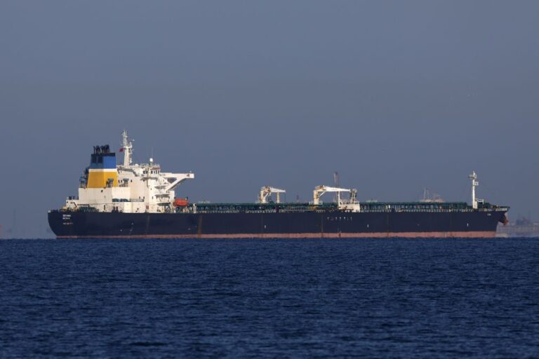 Japão adquire pela primeira vez petróleo russo desde encerramento de Ormuz
