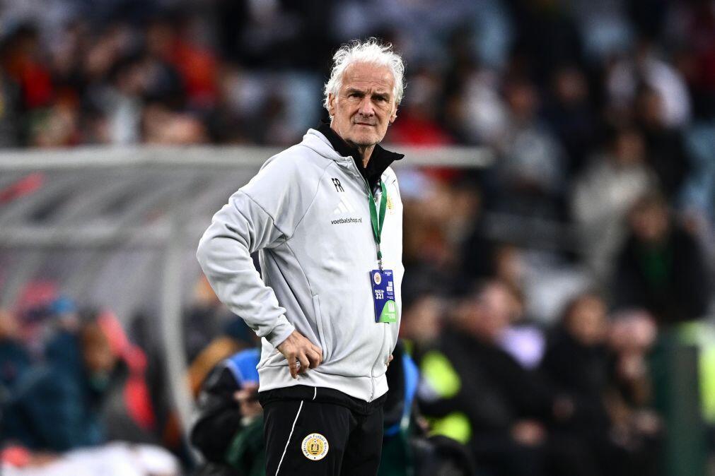 Estreante Curaçau fica sem selecionador a um mês do arranque do Mundial2026
