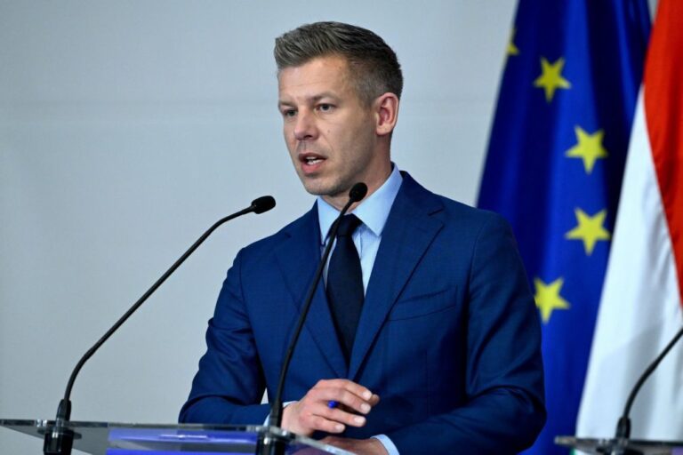 Péter Magyar presta hoje juramento como primeiro-ministro da Hungria e convoca festa popular