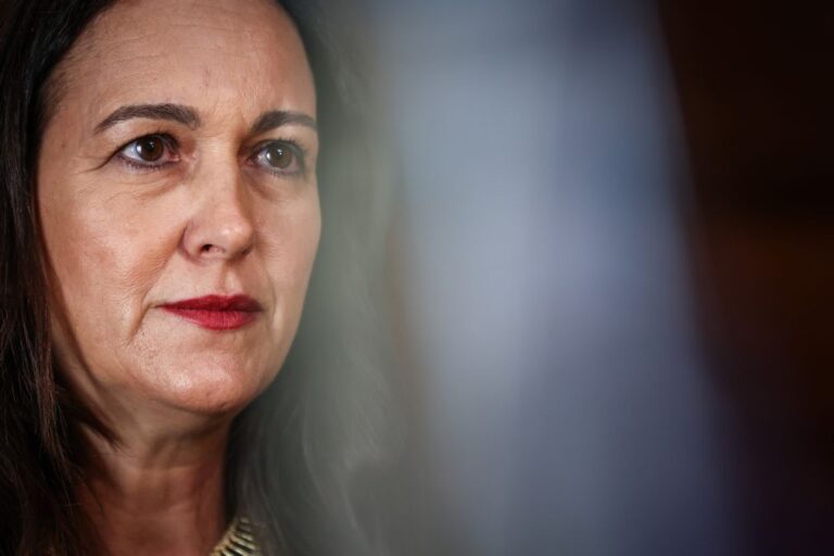 Ministra da Justiça fala em tolerância zero para mortes nas prisões