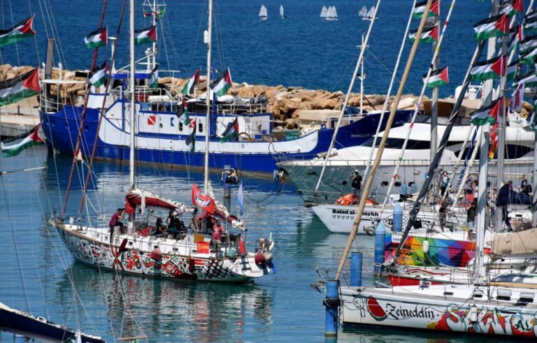 Israel afirma que ativistas da flotilha detidos já se encontram na Grécia