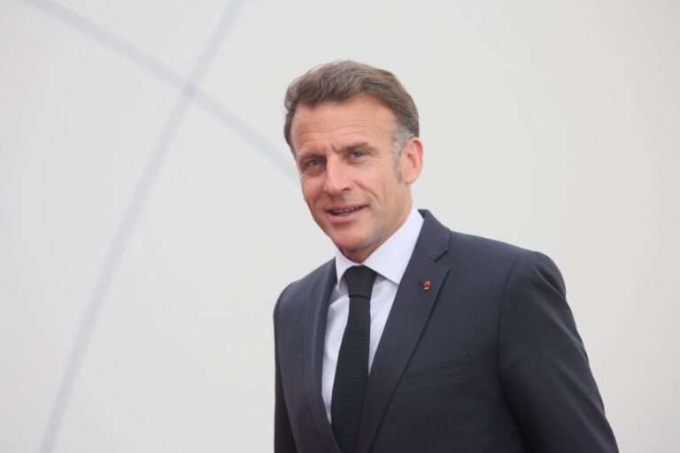 França promulga lei que facilita devolução de obras pilhadas durante a colonização