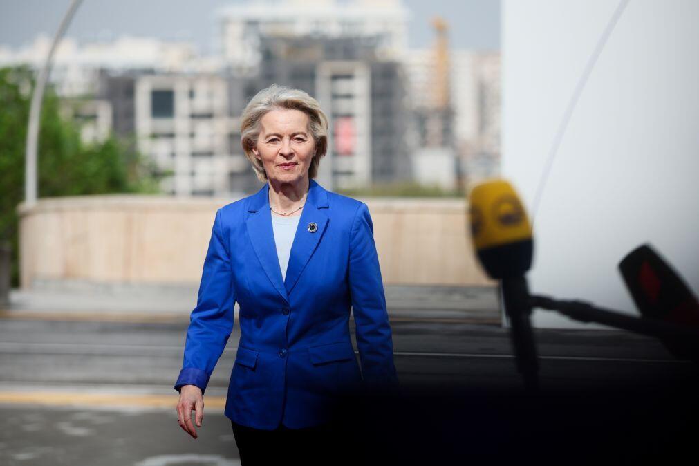 Von der Leyen afirma que UE está “preparada para todos os cenários” comerciais com EUA