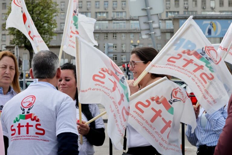 Greve dos trabalhadores da saúde com 60% de adesão - Sindicato