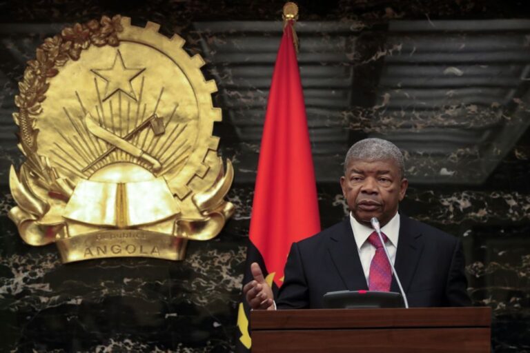 João Lourenço anuncia recandidatura à presidência do MPLA
