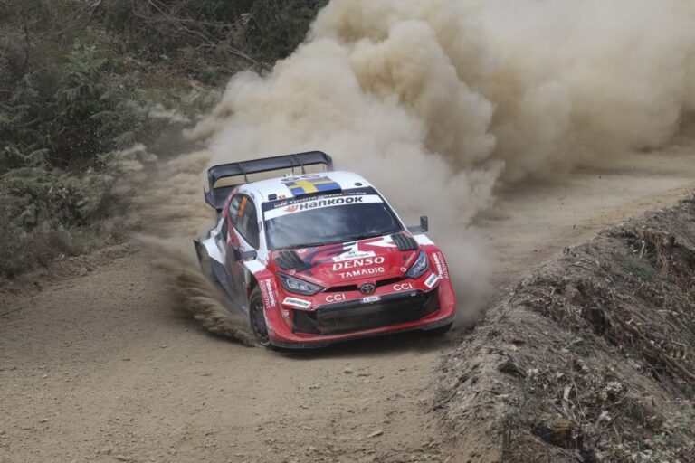 Oliver Solberg lidera após primeiro dia do Rali de Portugal