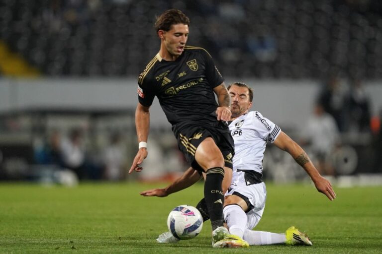 Casa Pia vence em Guimarães e mantém posição de play-off