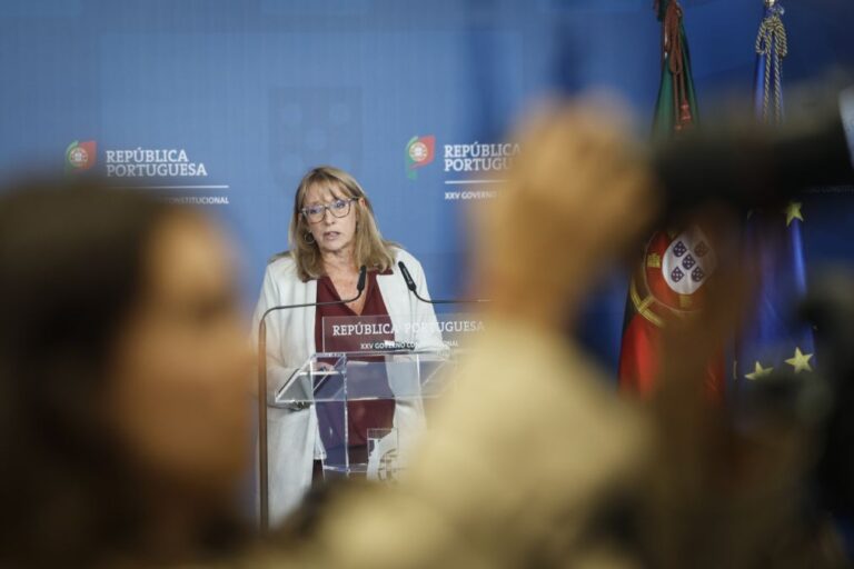 Proposta do Governo contempla mais de 50 alterações ao anteprojeto da reforma laboral