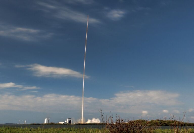 SpaceX conclui 12.º voo de teste da Starship V3 após tentativa falhada