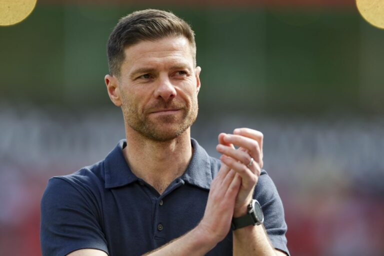 Espanhol Xabi Alonso é o novo treinador do Chelsea