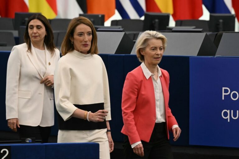 UE continuará vulnerável enquanto depender de petróleo e gás importados -- Von der Leyen