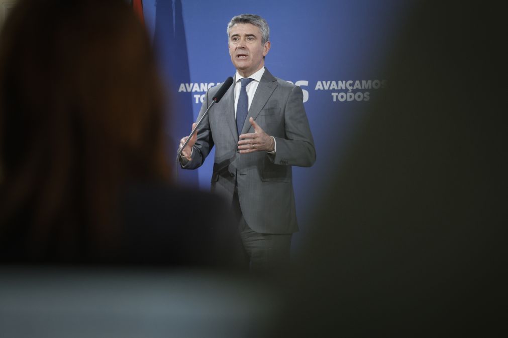 Mau tempo: Líder do PS acusa o Governo de ser desmazelado na resposta aos momentos críticos