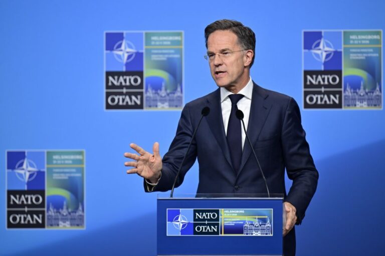 Secretário-geral da NATO confirma presença de presidente ucraniano em cimeira na Turquia