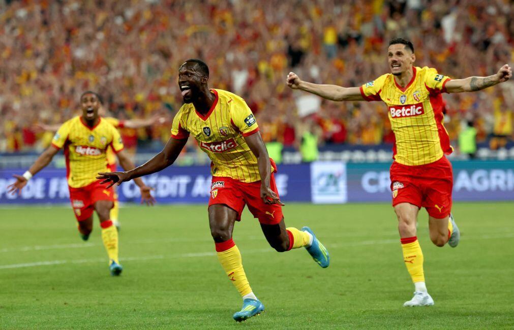 Lens bate Nice e conquista a sua primeira Taça de França em futebol