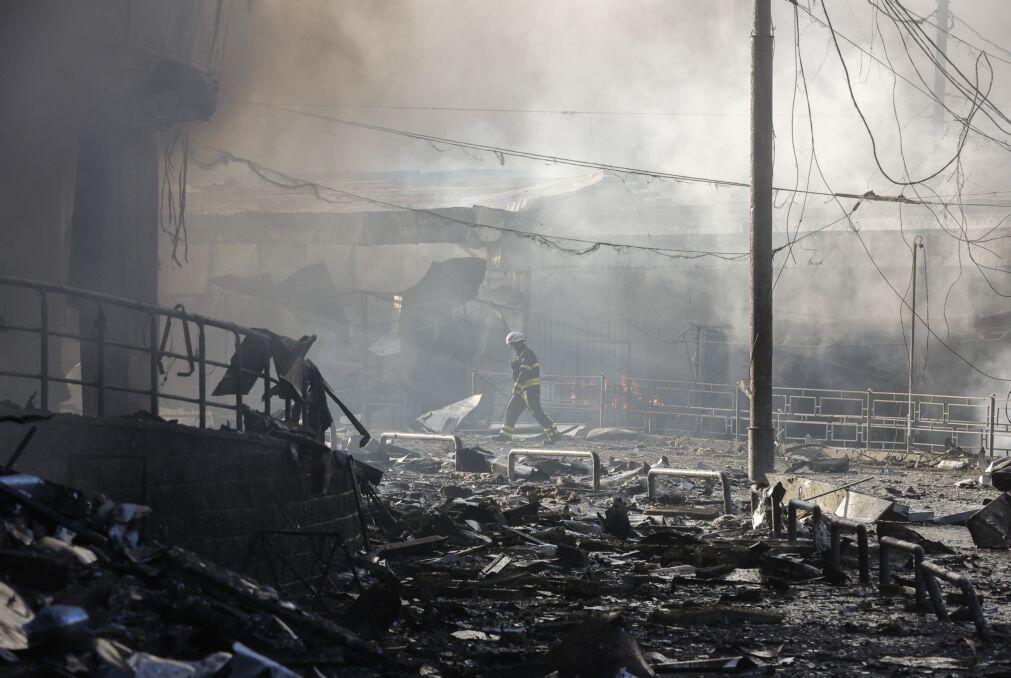 Rússia avisa estrangeiros para saírem de Kiev devido a novos ataques
