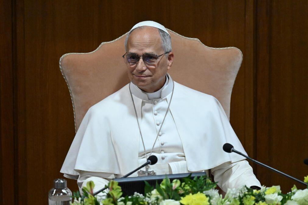 Papa pede perdão pela demora da Igreja católica em condenar a escravatura