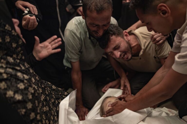 Autoridades de Gaza registam mais de 900 mortos durante a trégua