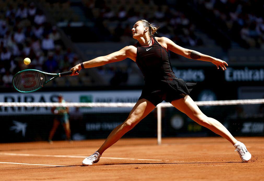 Aryna Sabalenka apura-se para a segunda ronda de Roland Garros