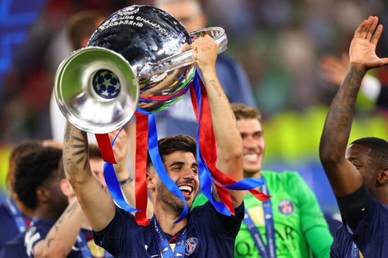 Paris Saint-Germain prolonga 'reinado' ao vencer Arsenal na final da 'Champions'