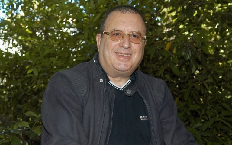 Cândido Mota Emoção na despedida do antigo locutor