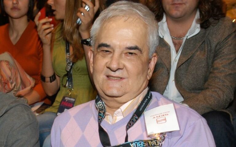 Carlos Castro Renato Seabra não foi o único... Modelo conhecido revela mensagem inconveniente do jornalista