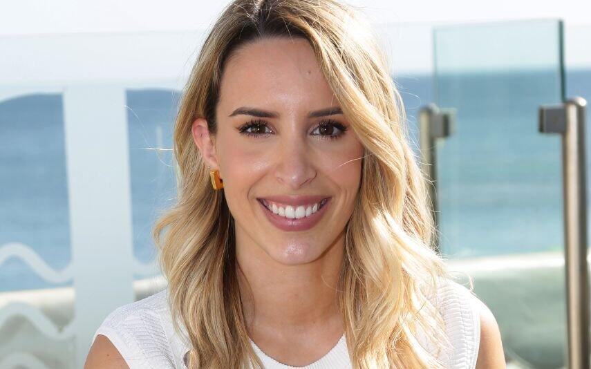 Helena Coelho Compra moradia de luxo com piscina! Veja as imagens
